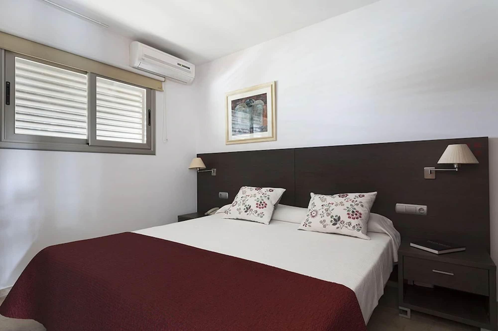 Aparthotel Bardon กาสเตย์เดเฟลส์ ภายนอก รูปภาพ